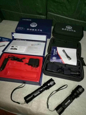 贵阳警用强光手电